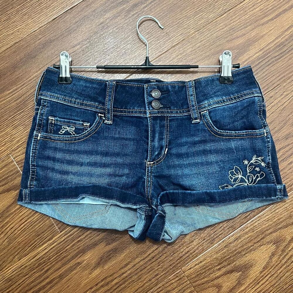 Hollister-co Women's Blue and Navy Shorts